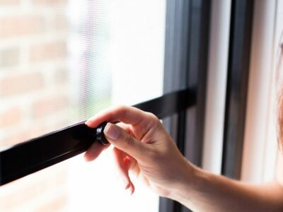 Attractive Retractable Fly Screens for your Window