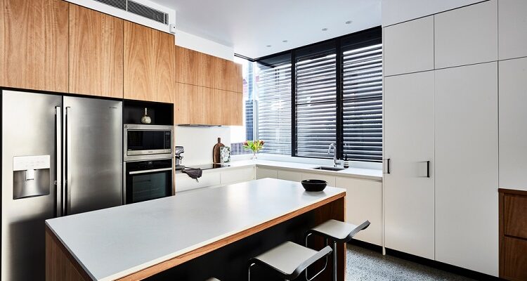 Beach Bites: 5 Tips To Designing Your Coastal Kitchen Kitchen